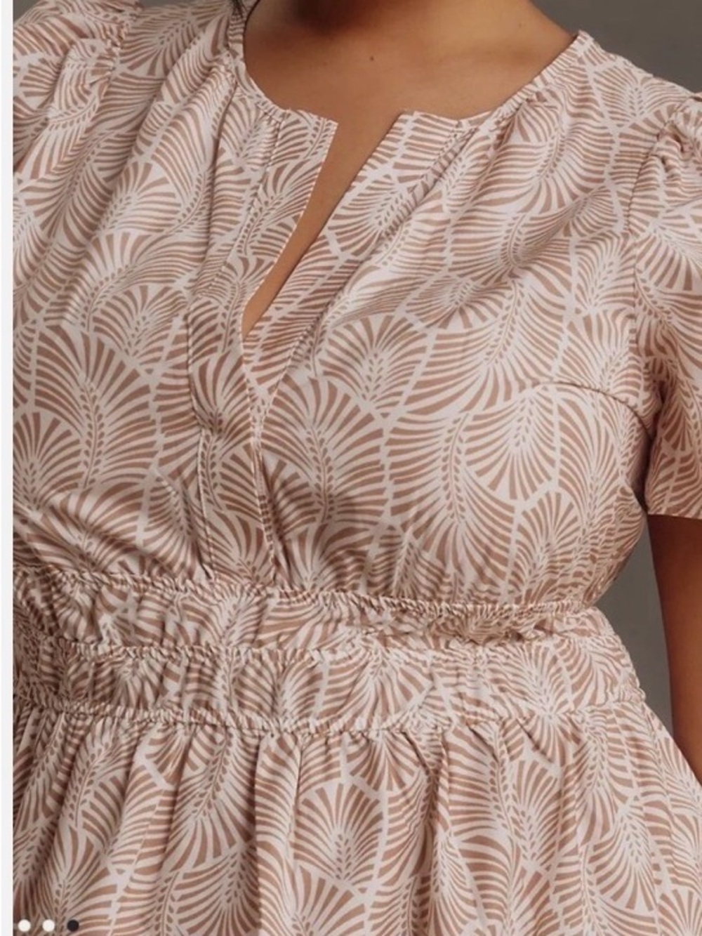 Anthropologie Women’s Somerset Tiered Maxi Dress in Light Beige Leaf Print - Picture 2 of 4